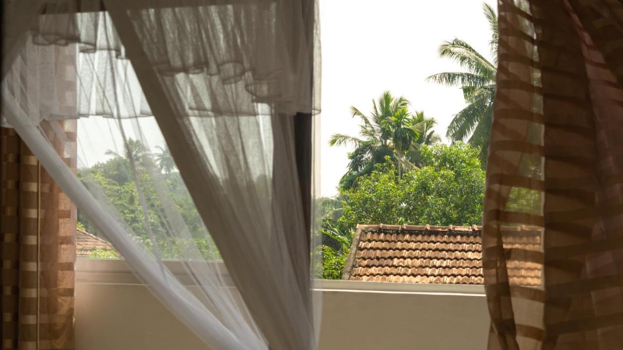 Memories Weligama Hostel Bagian luar foto