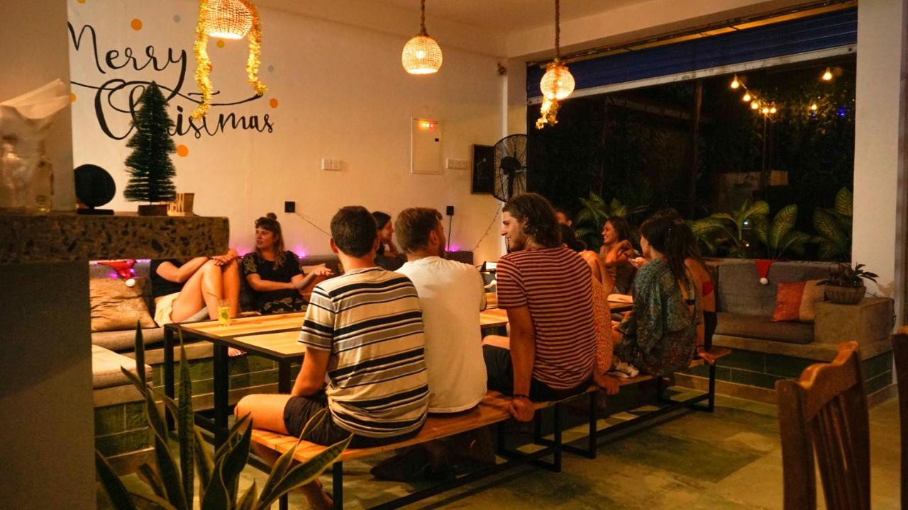 Memories Weligama Hostel Bagian luar foto