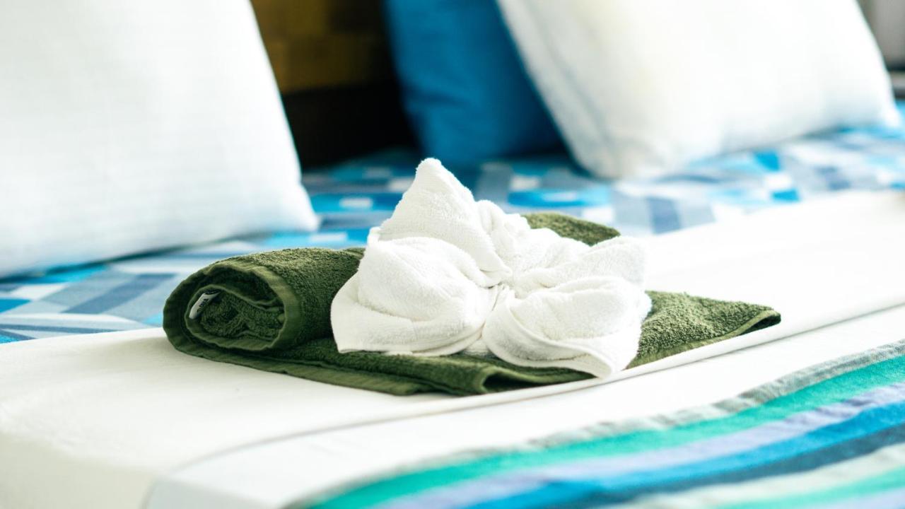 Memories Weligama Hostel Bagian luar foto